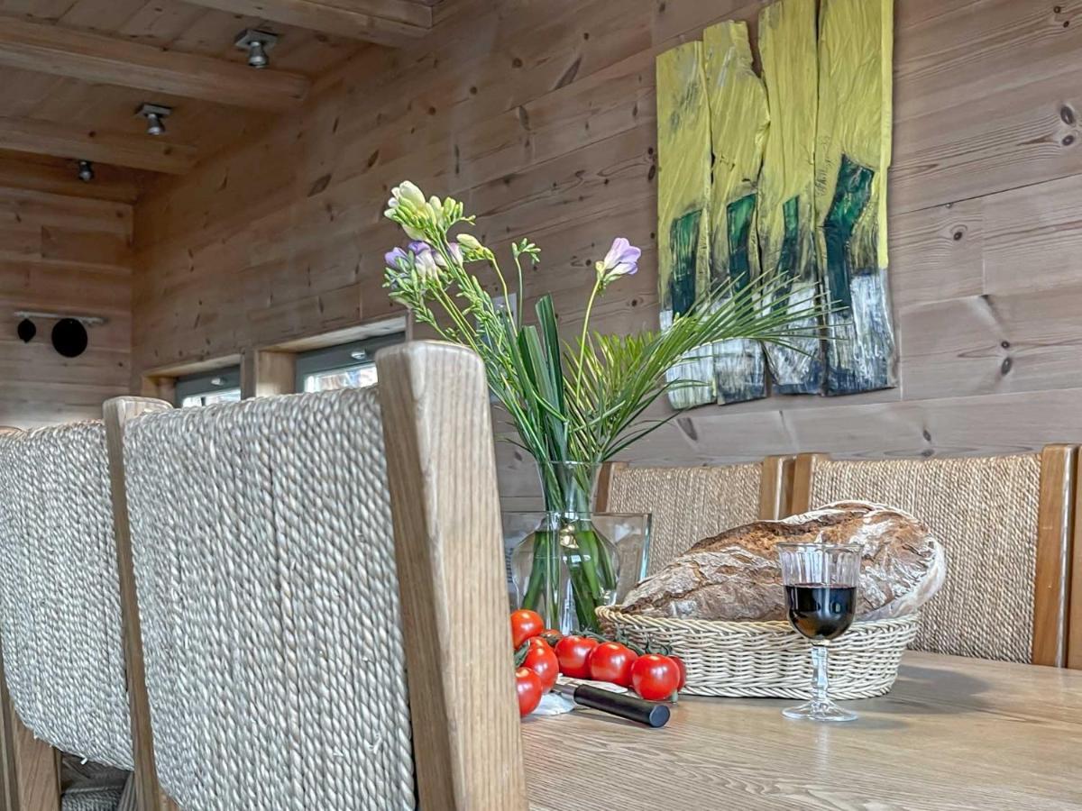 Traumhaff Kuestenchalets - Einzigartige Chalets An Der Ostsee. Ganz Aus Laerchenholz Mit Kamin Und Sauna Vogelsang-Warsin المظهر الخارجي الصورة