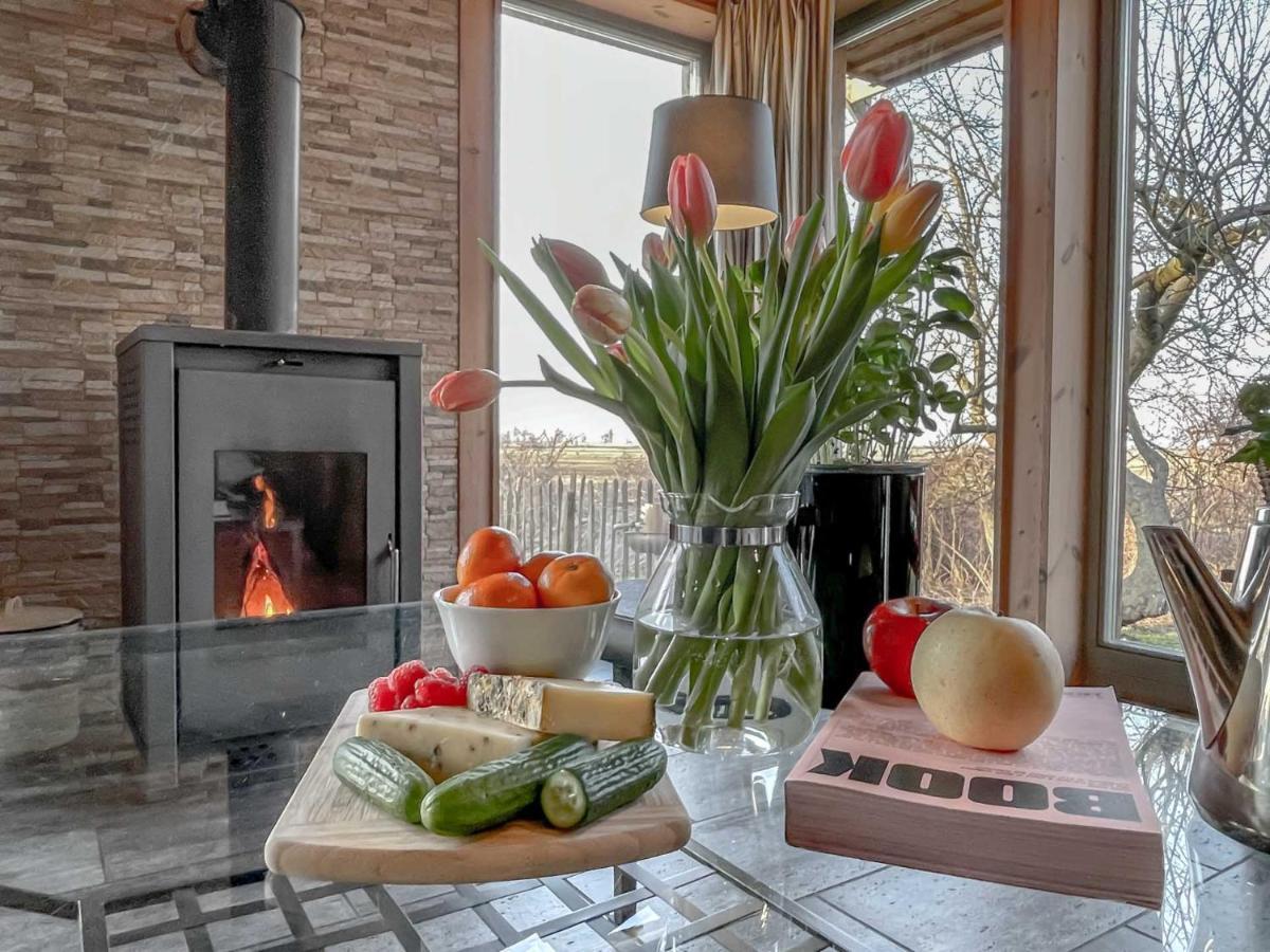 Traumhaff Kuestenchalets - Einzigartige Chalets An Der Ostsee. Ganz Aus Laerchenholz Mit Kamin Und Sauna Vogelsang-Warsin المظهر الخارجي الصورة